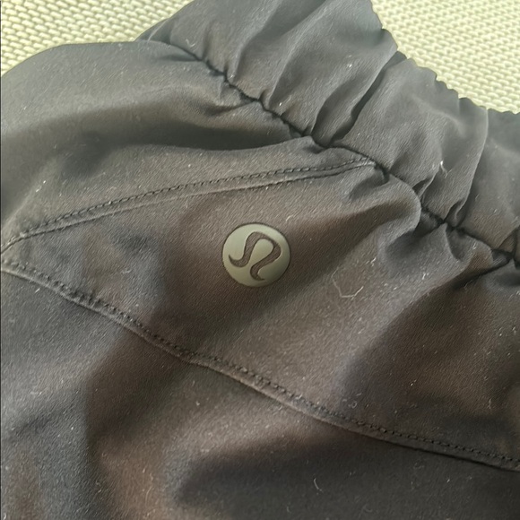 Lululemon Women's Black Shorts - Picture 3 of 4